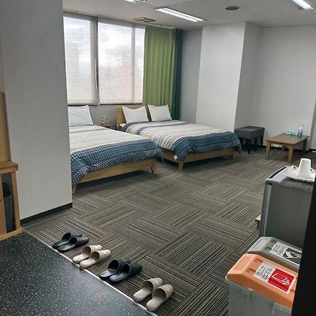 4人で一緒に熊本の中心地の最も広く安価な部屋 Kdy Stay Esterno foto